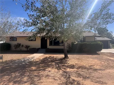 Exterior - 3120 E Ames Ave, Kingman, AZ 86409 photo 3 of 12