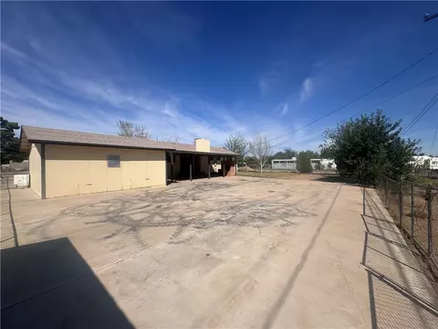 Exterior - 3120 E Ames Ave, Kingman, AZ 86409 photo 8 of 12
