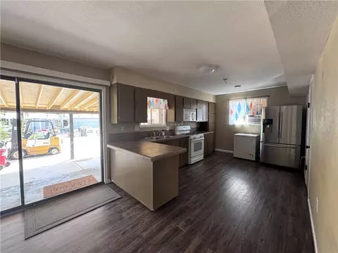 Kitchen - 3120 E Ames Ave, Kingman, AZ 86409 photo 5 of 5