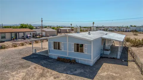 13200 Cove Pkwy, Topock, AZ 86436