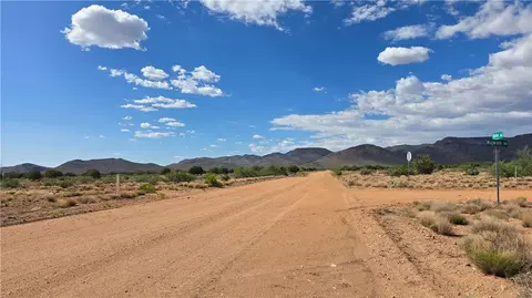 00 N Tyree Rd, Hackberry, AZ 86411 photo 16
