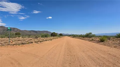 00 N Tyree Rd, Hackberry, AZ 86411 photo 17