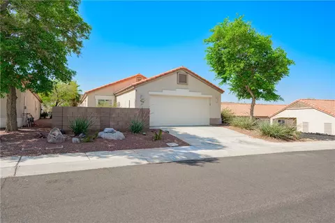 2452 Topanga Dr, Bullhead City, AZ 86442
