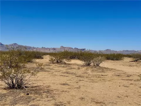 010 Mobile # E, Golden Valley, AZ 86413