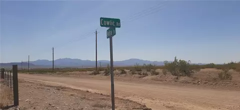000 S Cowlic Rd #85, Golden Valley, AZ 86413