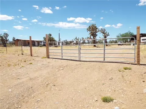 18677 N Remuda Dr, Dolan Springs, AZ 86441