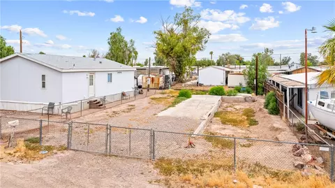 1926 W Riverbend Cir, Bullhead City, AZ 86442