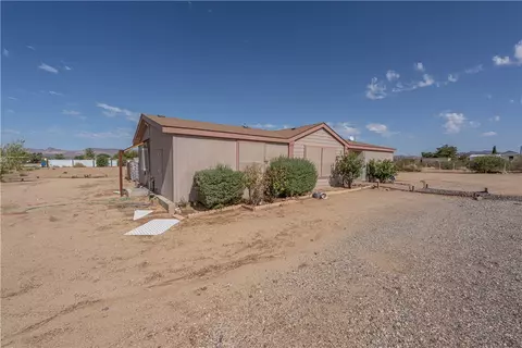 4071 N Laguna Rd, Golden Valley, AZ 86413