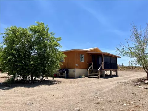 15724 N Ironwood Dr, Dolan Springs, AZ 86441