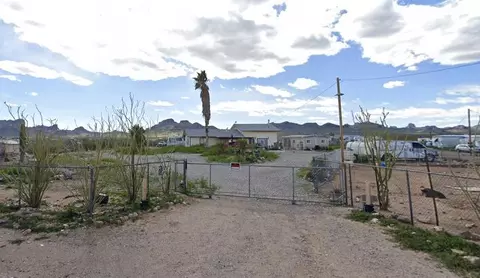 1097 S Dugas Rd, Golden Valley, AZ 86413