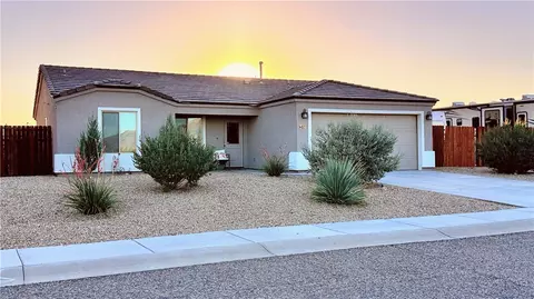487 S Mormon Flat Rd, Golden Valley, AZ 86413