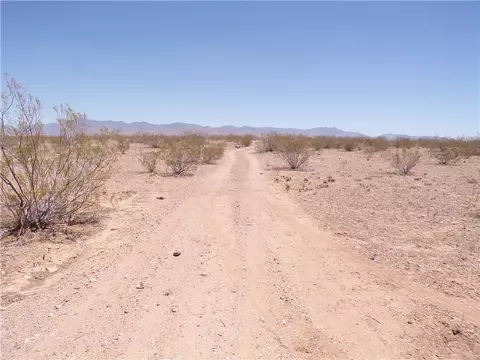 lot S 51 62 N Kellkari Rd, Dolan Springs, AZ 86441
