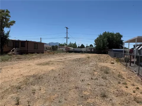 3226 E Leroy Ave, Kingman, AZ 86409 photo 2