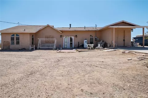 8680 W Bolsa Dr, Golden Valley, AZ 86413