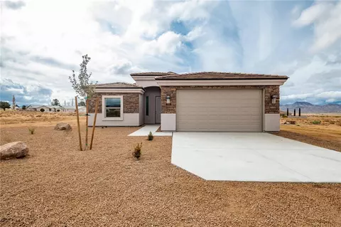 10107 N Larkspur Dr, Kingman, AZ 86401