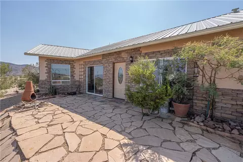 6323 N Cottontail Trl, Kingman, AZ 86409