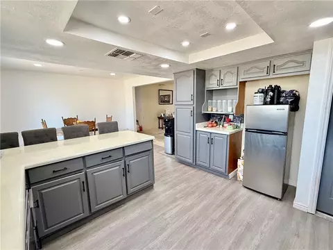 Kitchen - 3223 E Potter Ave, Kingman, AZ 86409 photo 3 of 3