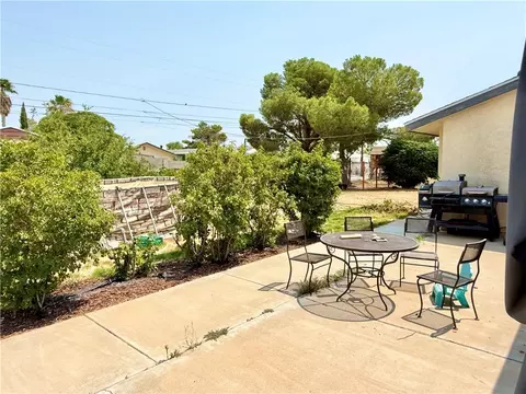 Exterior - 3223 E Potter Ave, Kingman, AZ 86409 photo 11 of 12