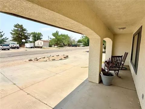 Exterior - 3223 E Potter Ave, Kingman, AZ 86409 photo 5 of 12