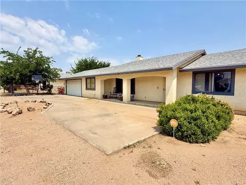 Exterior - 3223 E Potter Ave, Kingman, AZ 86409 photo 4 of 12