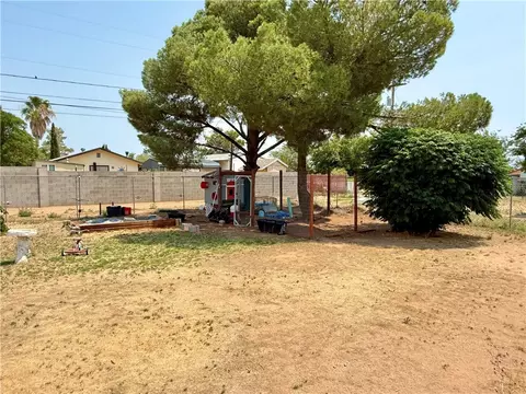 Exterior - 3223 E Potter Ave, Kingman, AZ 86409 photo 8 of 12