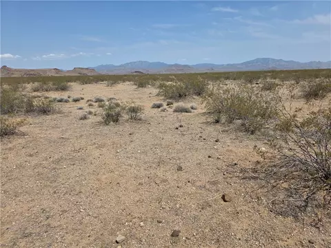 3660 S Montezuma Trl UNIT ONE BLK A  11, Golden Valley, AZ 86413