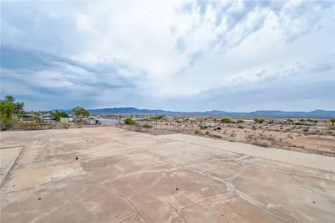 5095 El Mirage Pl, Topock, AZ 86436