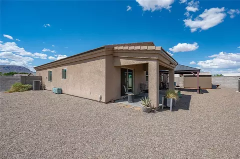 Exterior - 2124 John Wayne Dr, Kingman, AZ 86409 photo 17 of 23