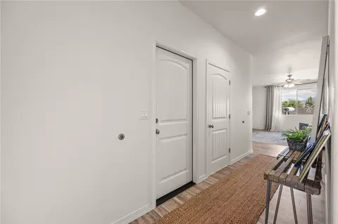 Entry Way - 2124 John Wayne Dr, Kingman, AZ 86409 photo 2 of 2