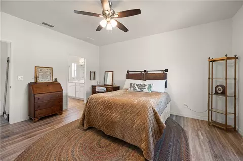 Bedroom - 2124 John Wayne Dr, Kingman, AZ 86409 photo 2 of 6
