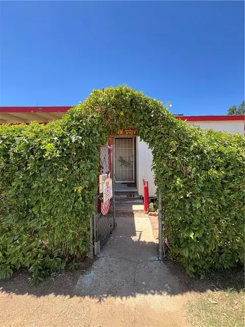 4114 E Thompson Ave, Kingman, AZ 86409 photo 2