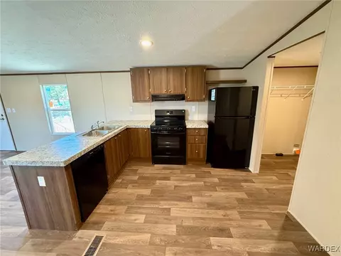 3604 E Canary Ln, Kingman, AZ 86409 photo 7