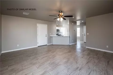 2445 E Packard Ave, Kingman, AZ 86409 photo 11