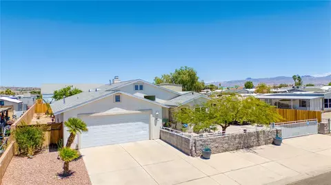 839 Brill Dr, Bullhead City, AZ 86442