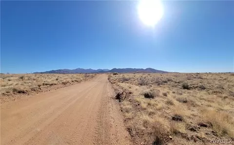 354-34 046e Amarillo, Kingman, AZ 86401