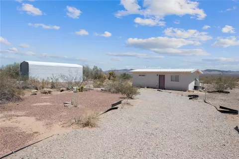 20372 N Comanche Dr, White Hills, AZ 86445