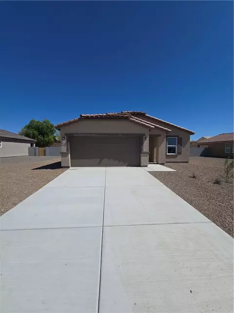 4550 S Calle Del Media, Fort Mohave, AZ 86426