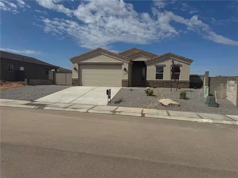 3325 Charleston St, Kingman, AZ 86401