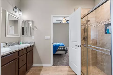 Bath - 7856 E Rawhide Dr, Kingman, AZ 86401 photo 1 of 2