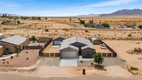 7856 E Rawhide Dr, Kingman, AZ 86401
