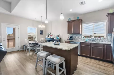 Kitchen - 7856 E Rawhide Dr, Kingman, AZ 86401 photo 1 of 3