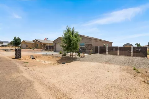 Exterior - 7856 E Rawhide Dr, Kingman, AZ 86401 photo 10 of 11