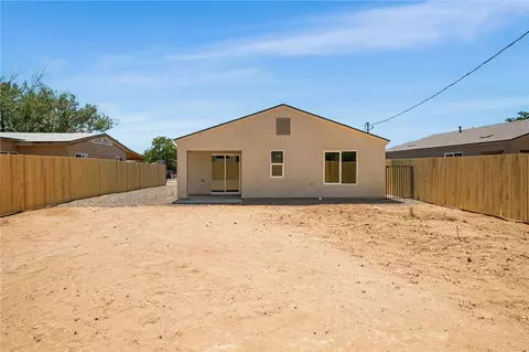 Exterior - 2945 E Thompson Ave, Kingman, AZ 86409 photo 7 of 8