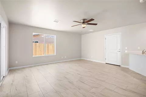 Living - 2945 E Thompson Ave, Kingman, AZ 86409 photo 2 of 2