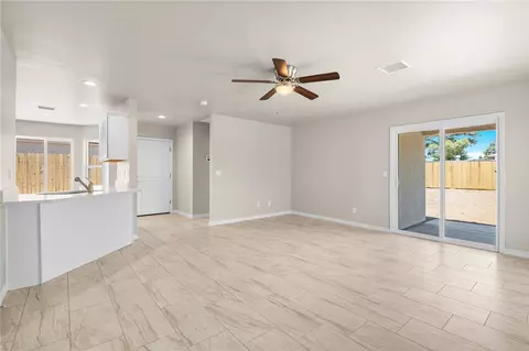 Living - 2945 E Thompson Ave, Kingman, AZ 86409 photo 1 of 2