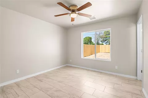 Bedroom - 2945 E Thompson Ave, Kingman, AZ 86409 photo 2 of 3