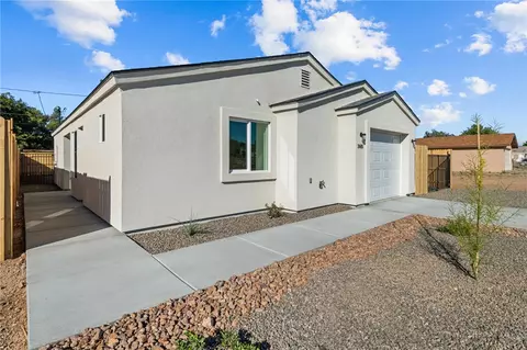 Exterior - 3685 E Northern Ave, Kingman, AZ 86409 photo 7 of 9