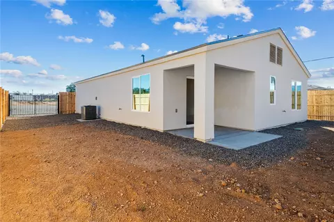 Exterior - 3685 E Northern Ave, Kingman, AZ 86409 photo 3 of 9
