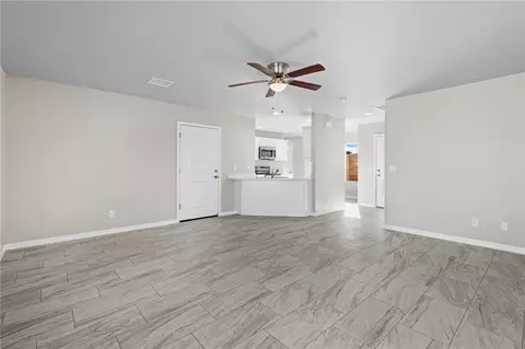 Living - 3685 E Northern Ave, Kingman, AZ 86409 photo 2 of 3