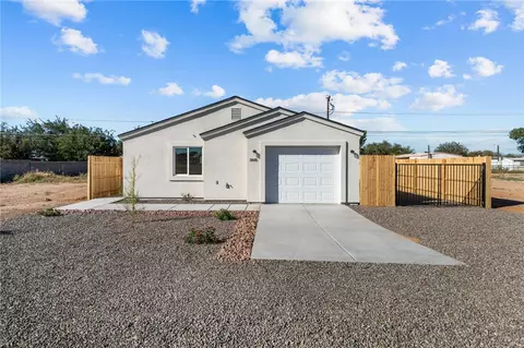 Exterior - 3685 E Northern Ave, Kingman, AZ 86409 photo 5 of 9